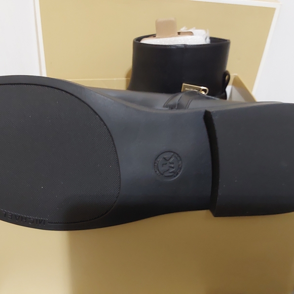 MICHAEL Michael Kors Black Leather Ankle Boots with Gold Zipper Pull - Picture 5 of 13